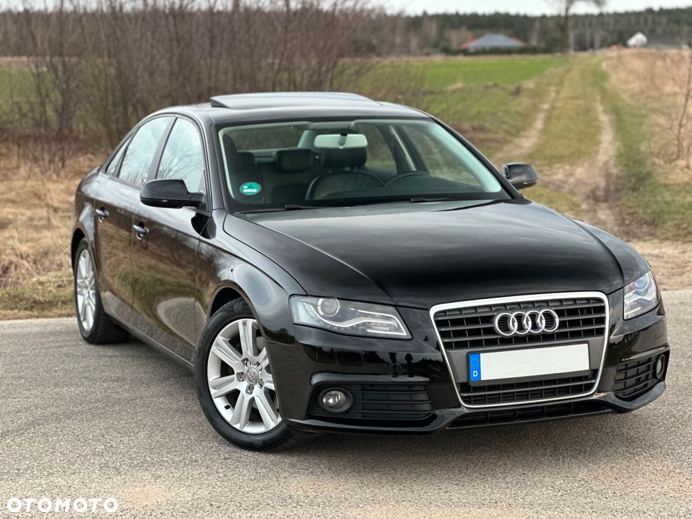 Audi A4 Limousine - 1