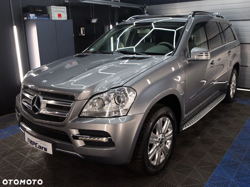 Mercedes-Benz GL - 39