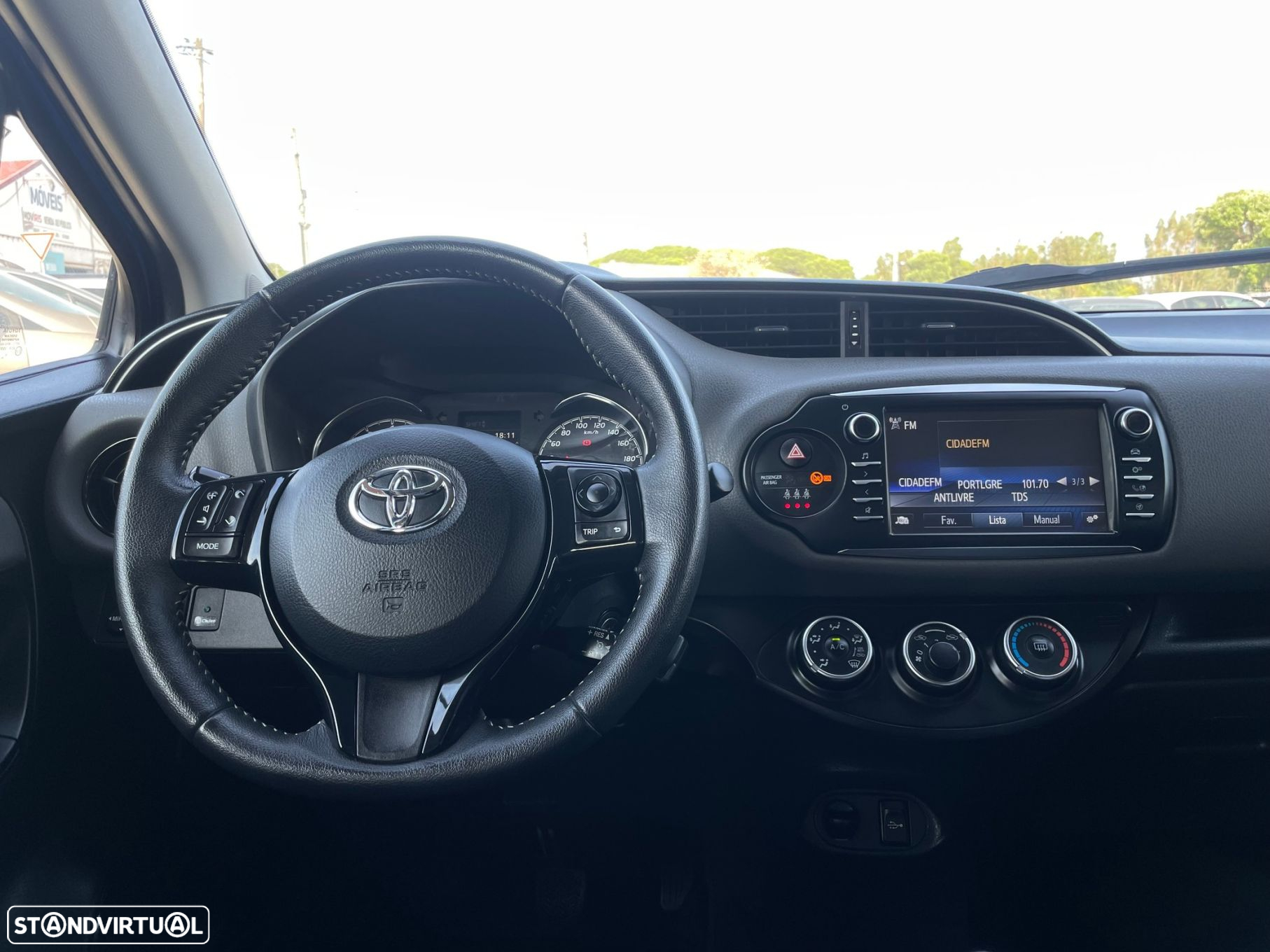 Toyota Yaris 1.0 VVT-i - 18