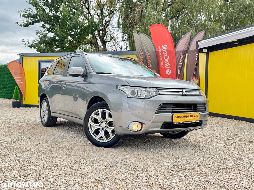 Mitsubishi Outlander 2.0 4WD Plug-In Hybrid Plus - 6