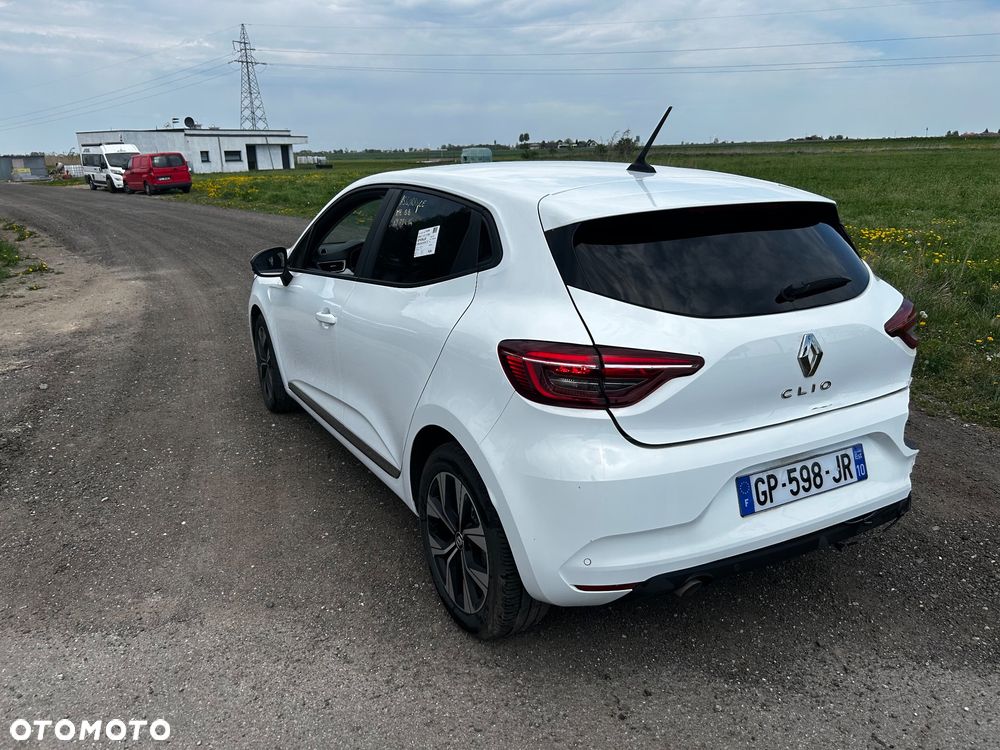 Renault Clio - 5