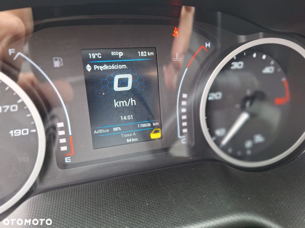 Iveco Daily 35S18 HiMatic furgon 16m blaszak automat FV23% MAXI 8HP - 14