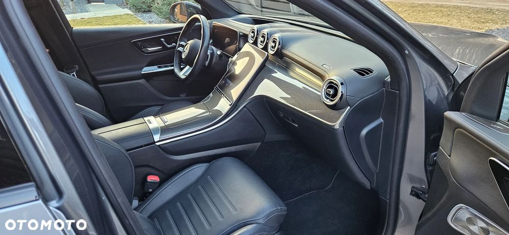 Mercedes-Benz GLC 400 e 4Matic 9G-TRONIC AMG Line Advanced - 25