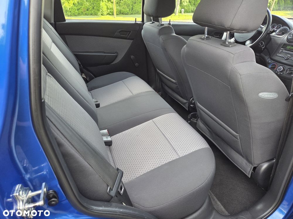 Chevrolet Aveo 1.2 16V LT - 13