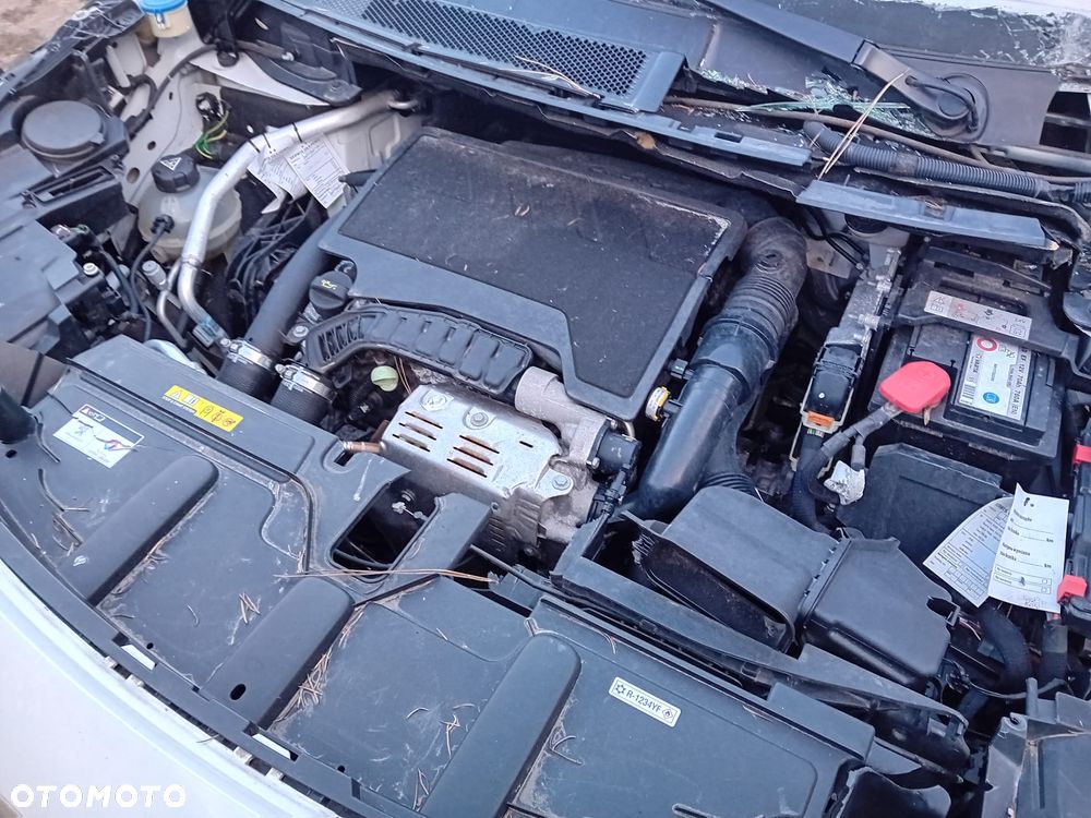 Peugeot 3008 1.2 PureTech GT S&S EAT8 - 12