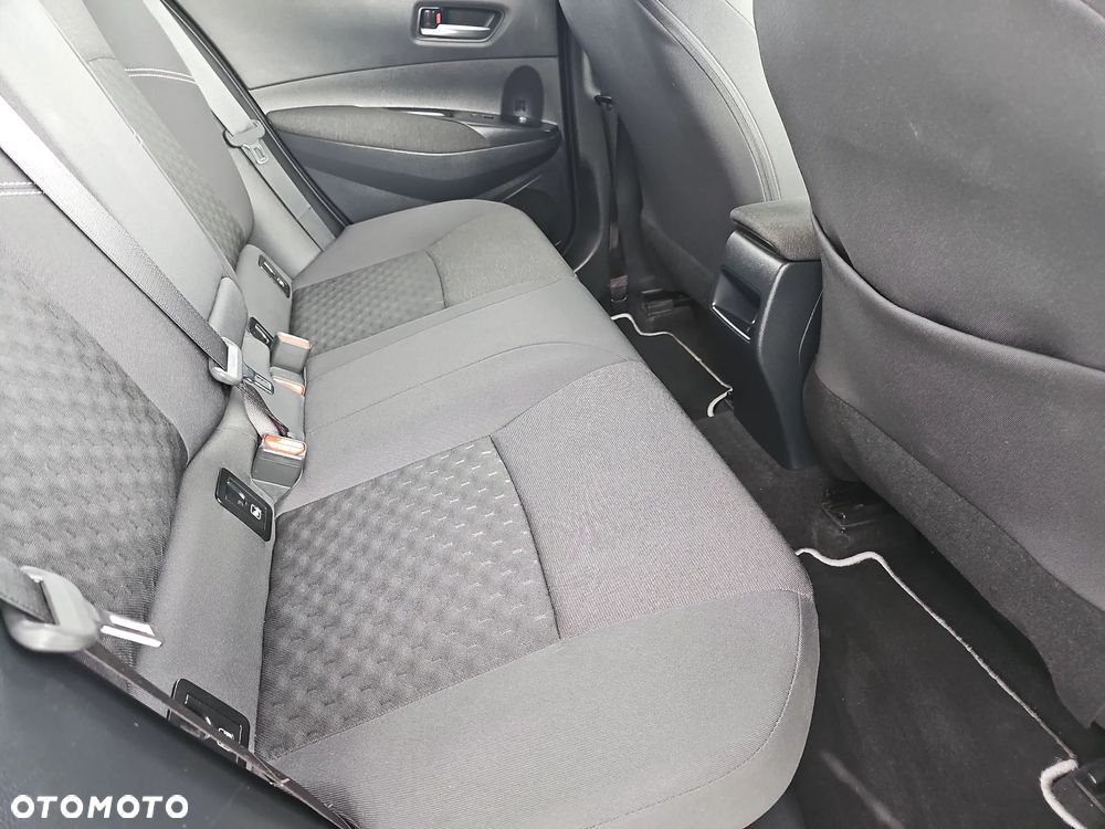 Toyota Corolla - 22