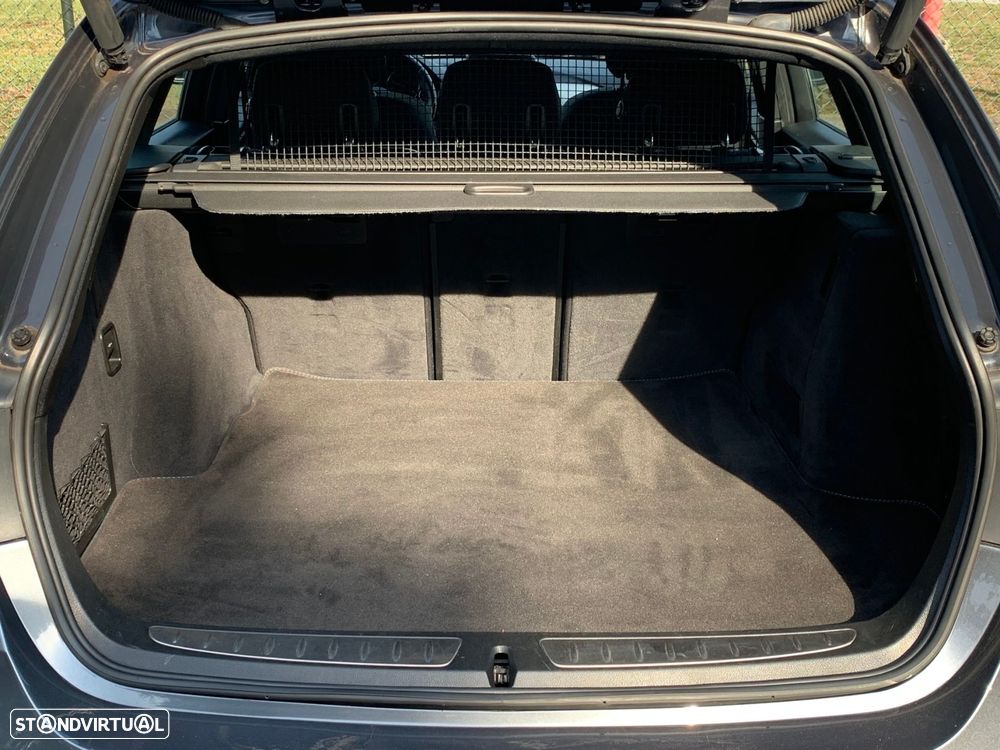 BMW 320 d Touring Pack M - 38