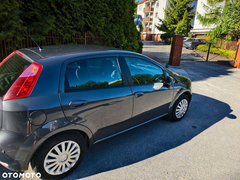 Fiat Grande Punto - 4