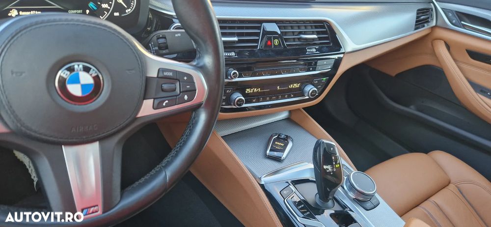 BMW Seria 5 530e xDrive AT PHEV - 16