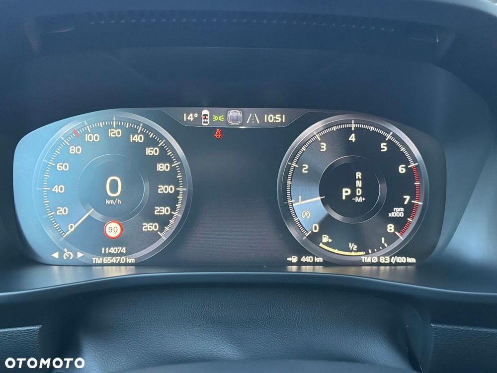 Volvo XC 40 - 24