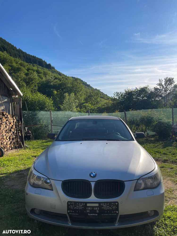 BMW Seria 5 520i - 6