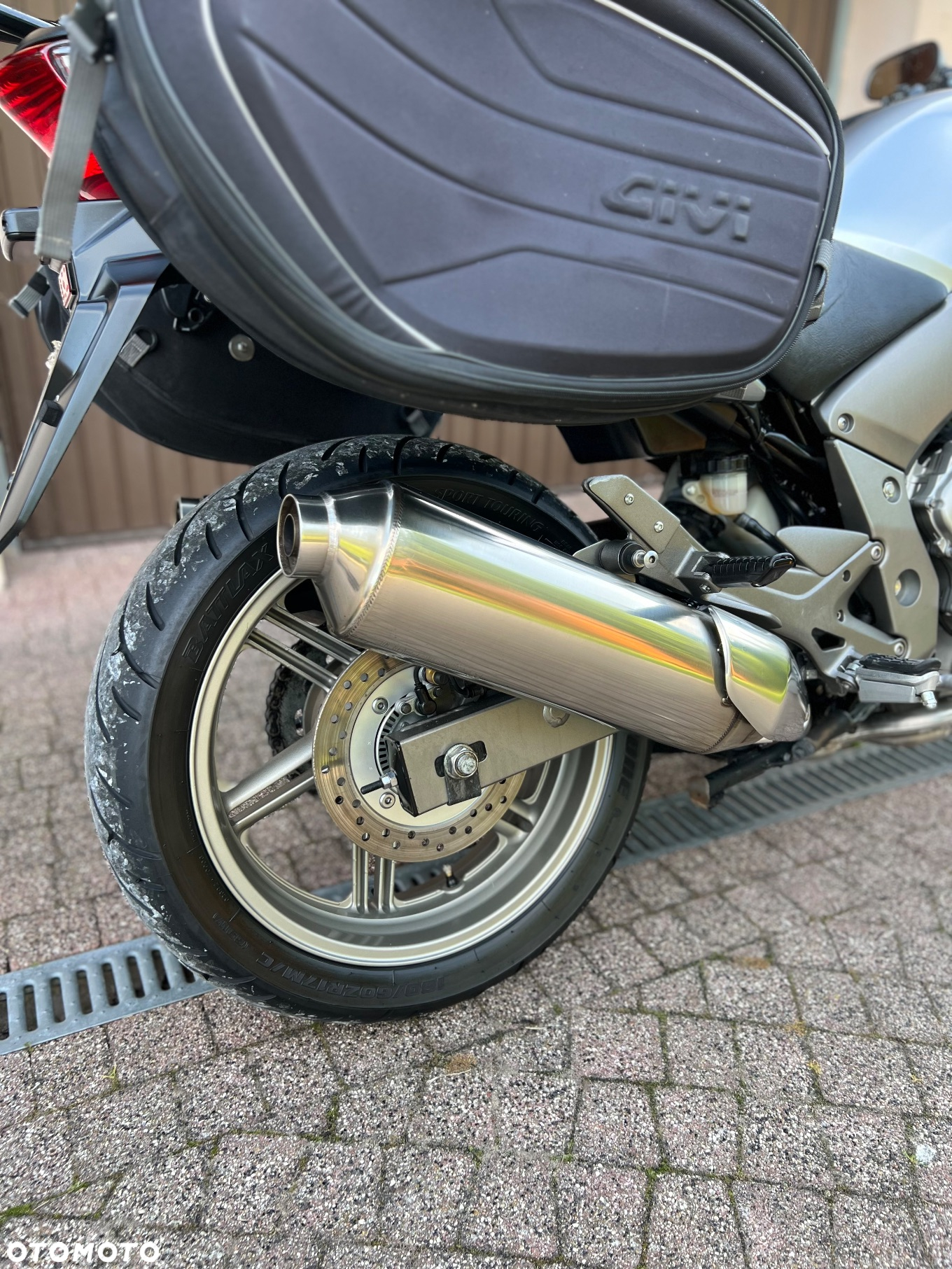 Honda CBF - 10