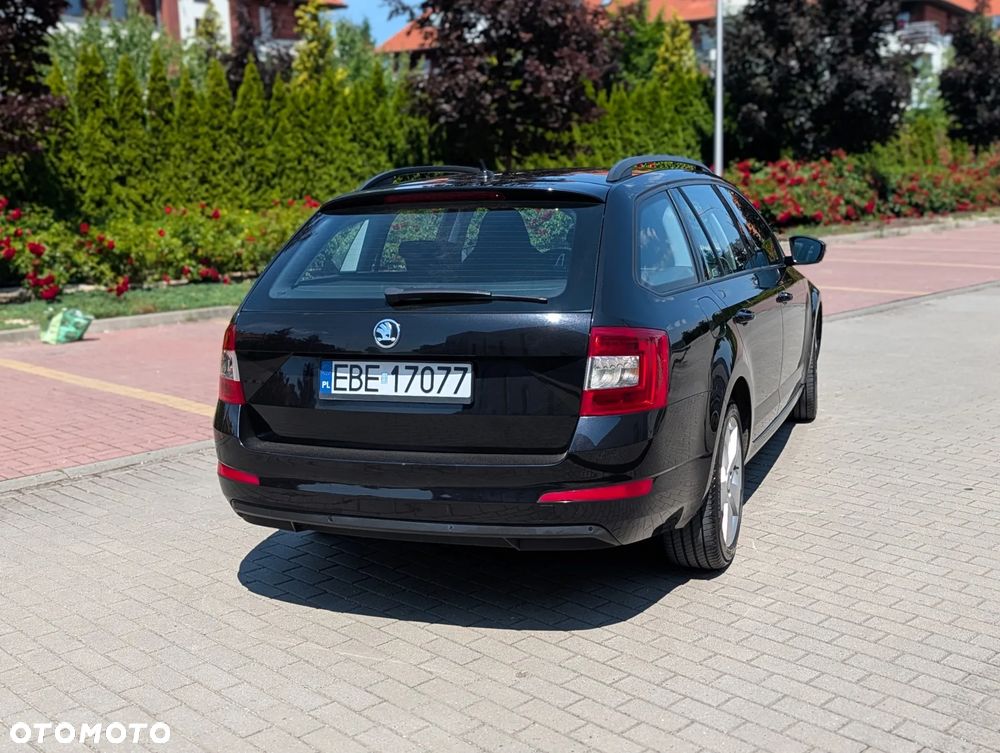 Skoda Octavia 2.0 TDI Style DSG - 3