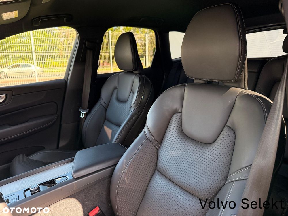 Volvo XC 60 - 32