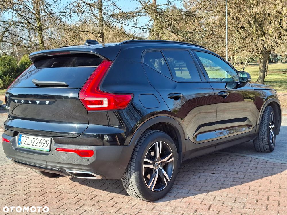 Volvo XC 40 D3 SCR R-Design - 4