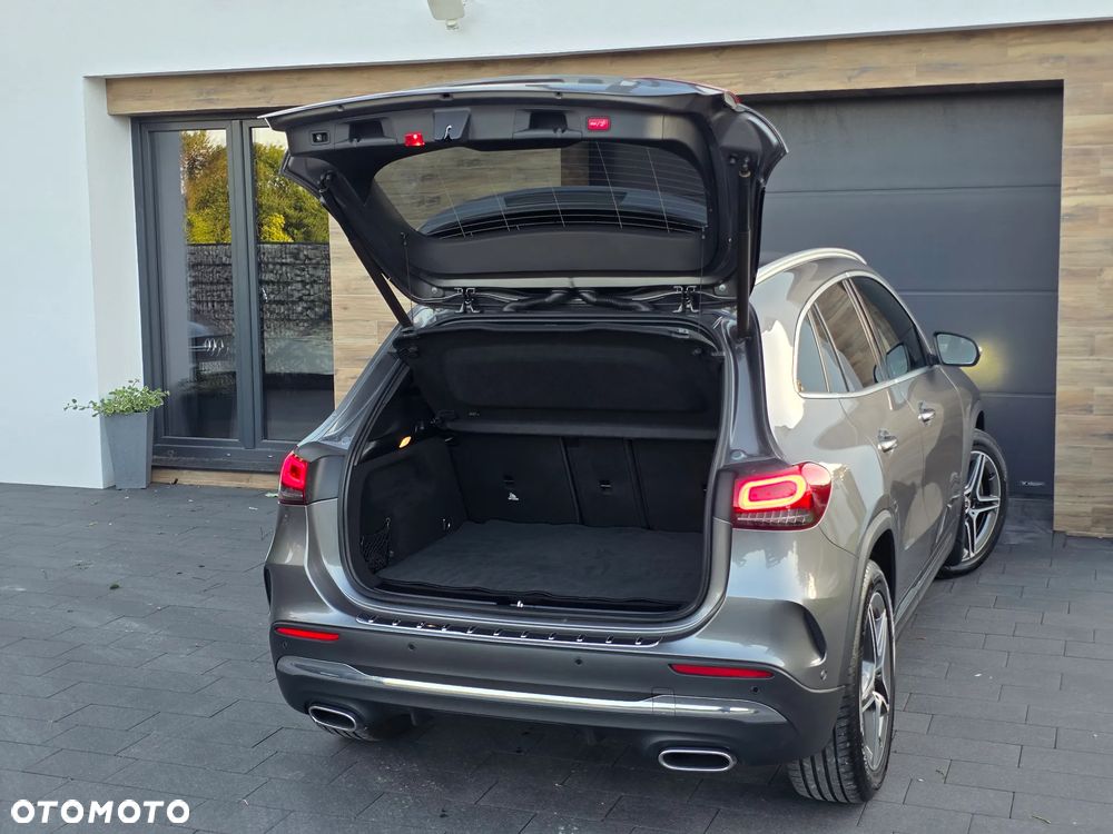 Mercedes-Benz GLA 200 d AMG Line - 34