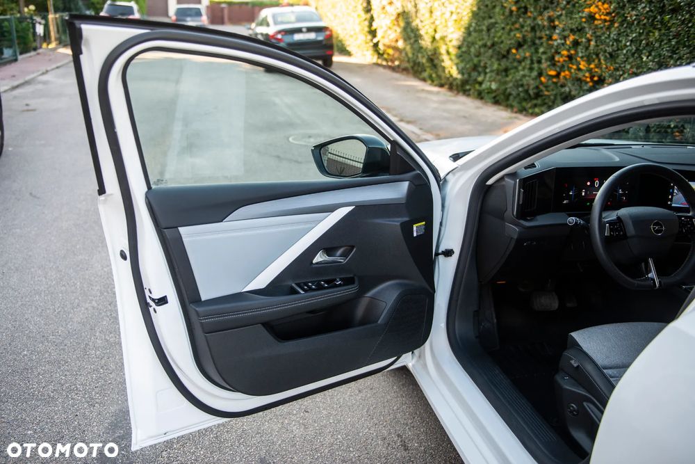 Opel Astra 1.2 Turbo Automatik Ultimate - 17