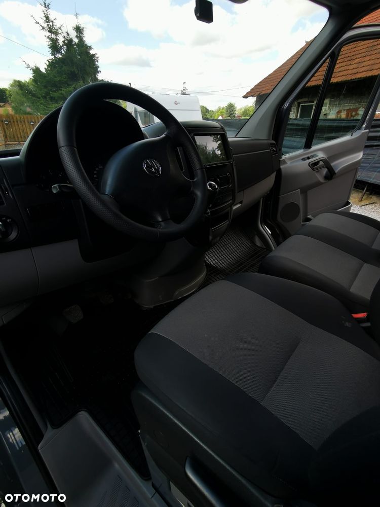 Volkswagen Crfater - 8