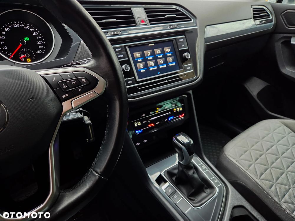 Volkswagen Tiguan 2.0 TDI SCR Life DSG - 32