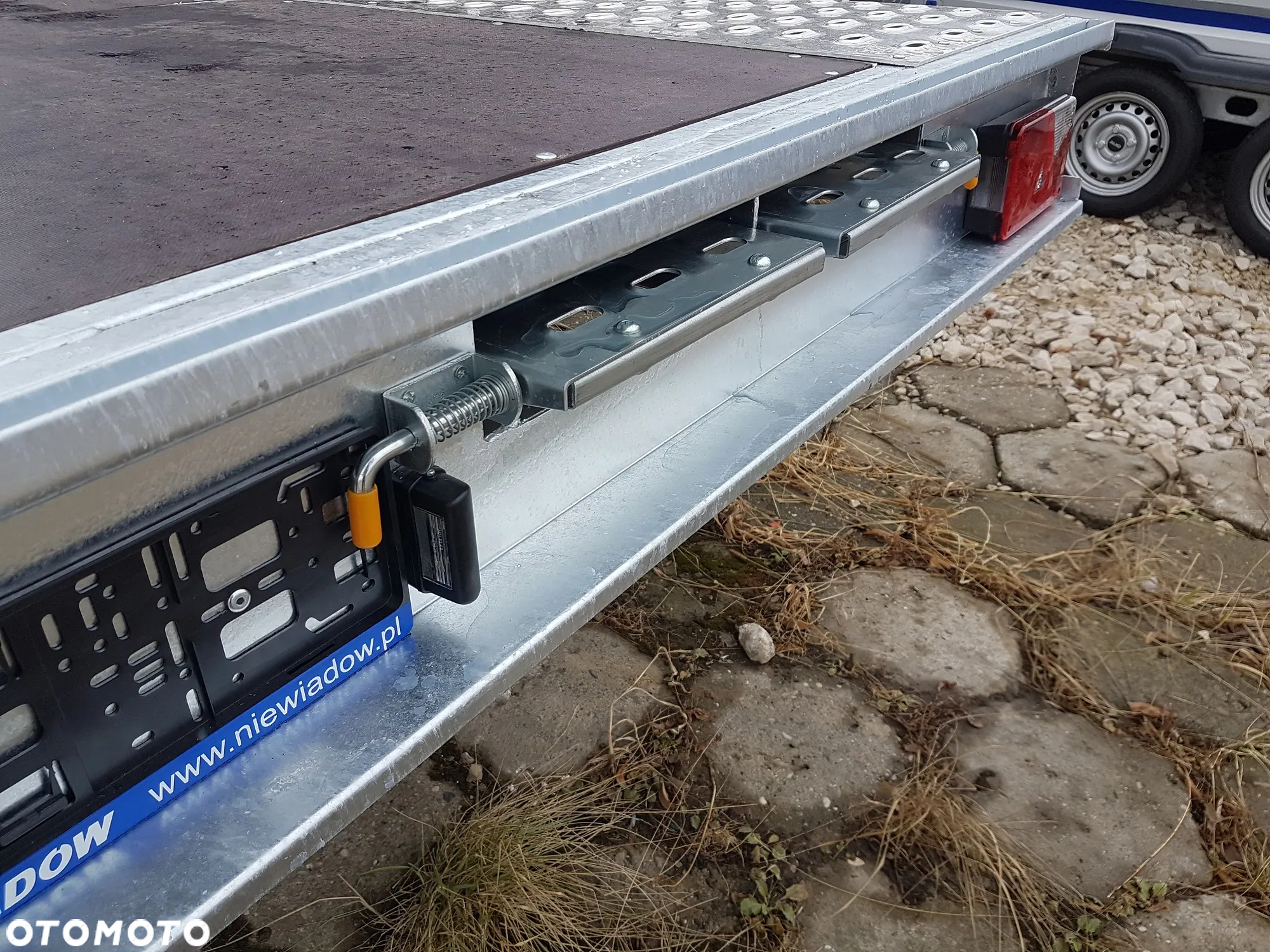 Niewiadów NM MARS 4,5x2,1m 2.7T R14C z sklejka - 3