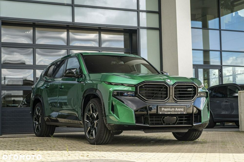 BMW XM - 7