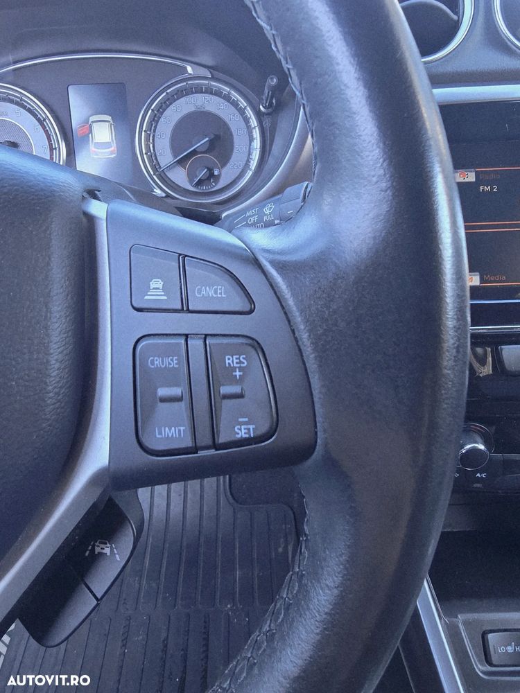 Suzuki Vitara 1.4 Boosterjet AllGrip MHEV Passion - 17