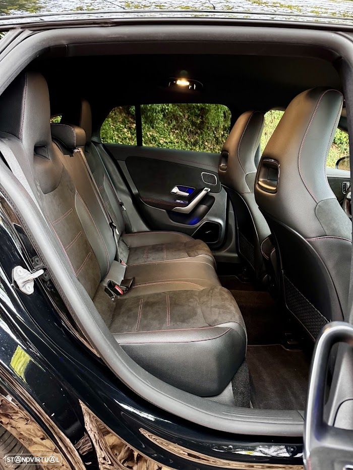 Mercedes-Benz CLA 250 e 8G-DCT AMG Line - 17