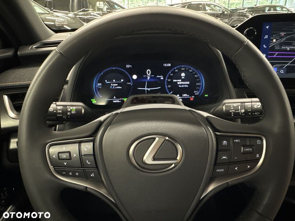 Lexus UX 300h F Sport Design - 20