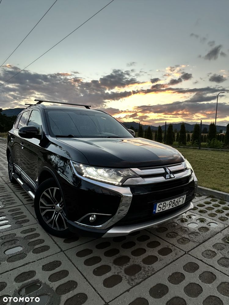 Mitsubishi Outlander - 1
