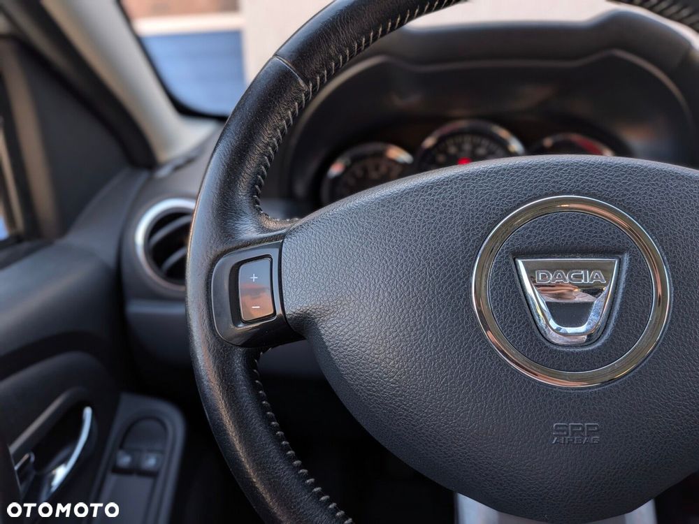Dacia Duster 1.6 SCe Laureate S&S - 17