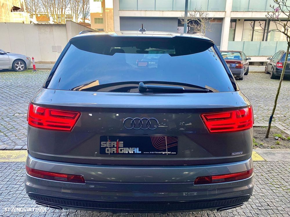 Audi Q7 3.0 TDI quattro S-line Tiptronic 7L - 9