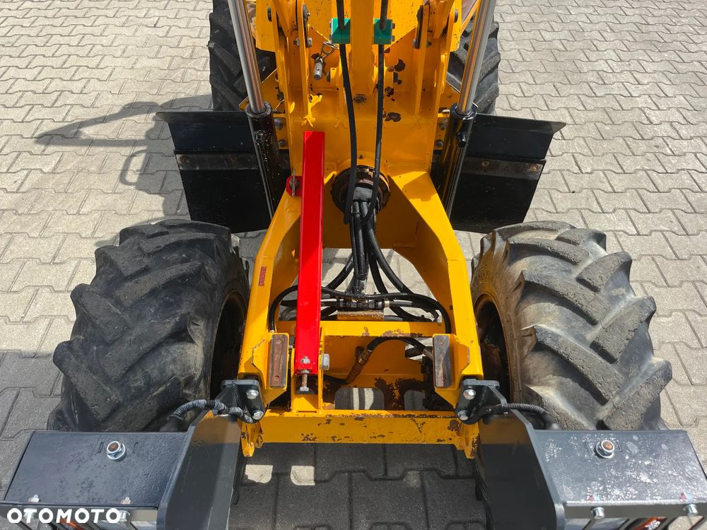 Thwaites 1 Tonne - 13