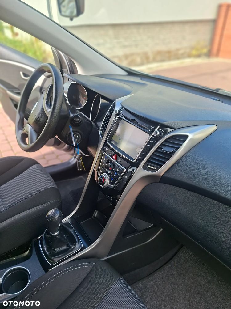 Hyundai i30 - 12