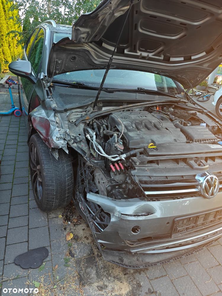 Volkswagen Golf 1.6 TDI BlueMotion Technology Comfortline - 11