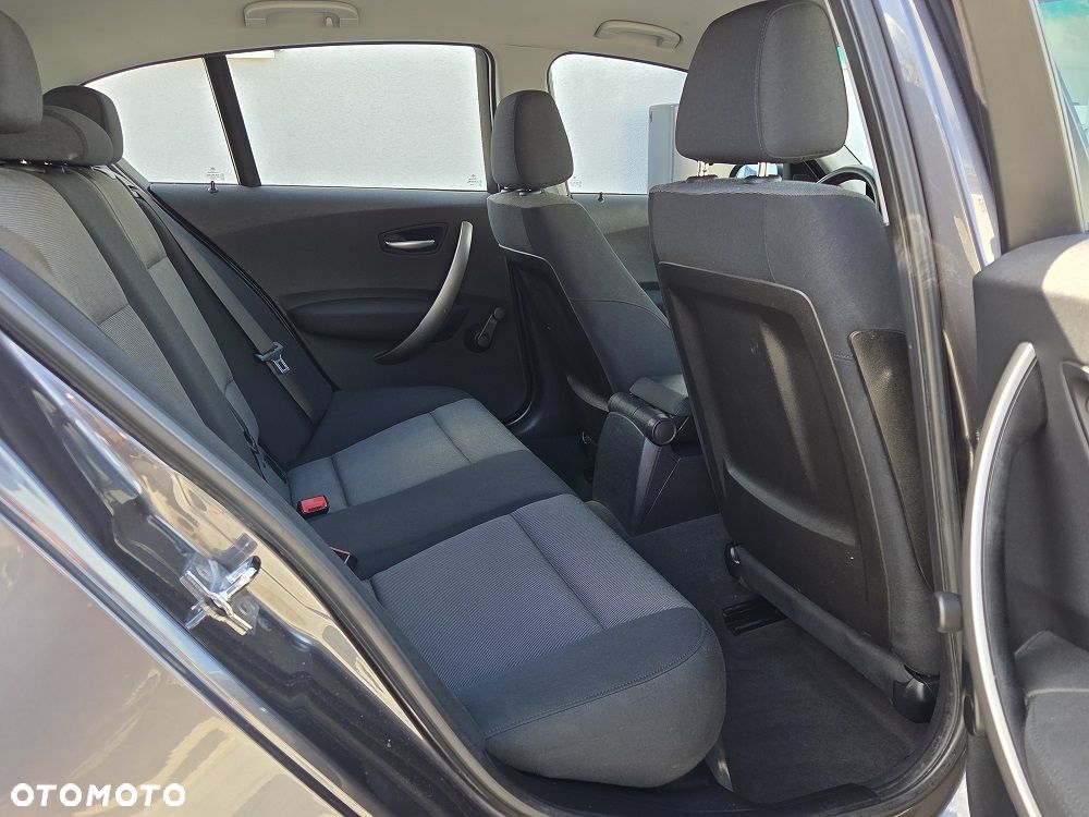 BMW Seria 1 118i - 9