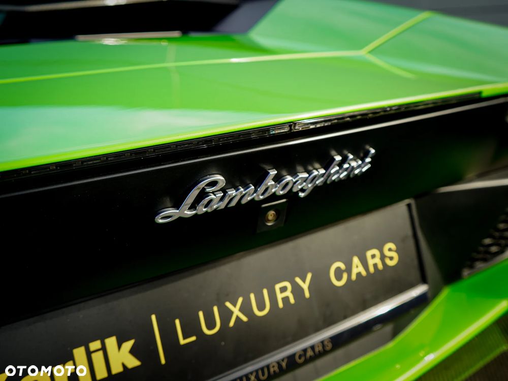 Lamborghini Aventador - 14