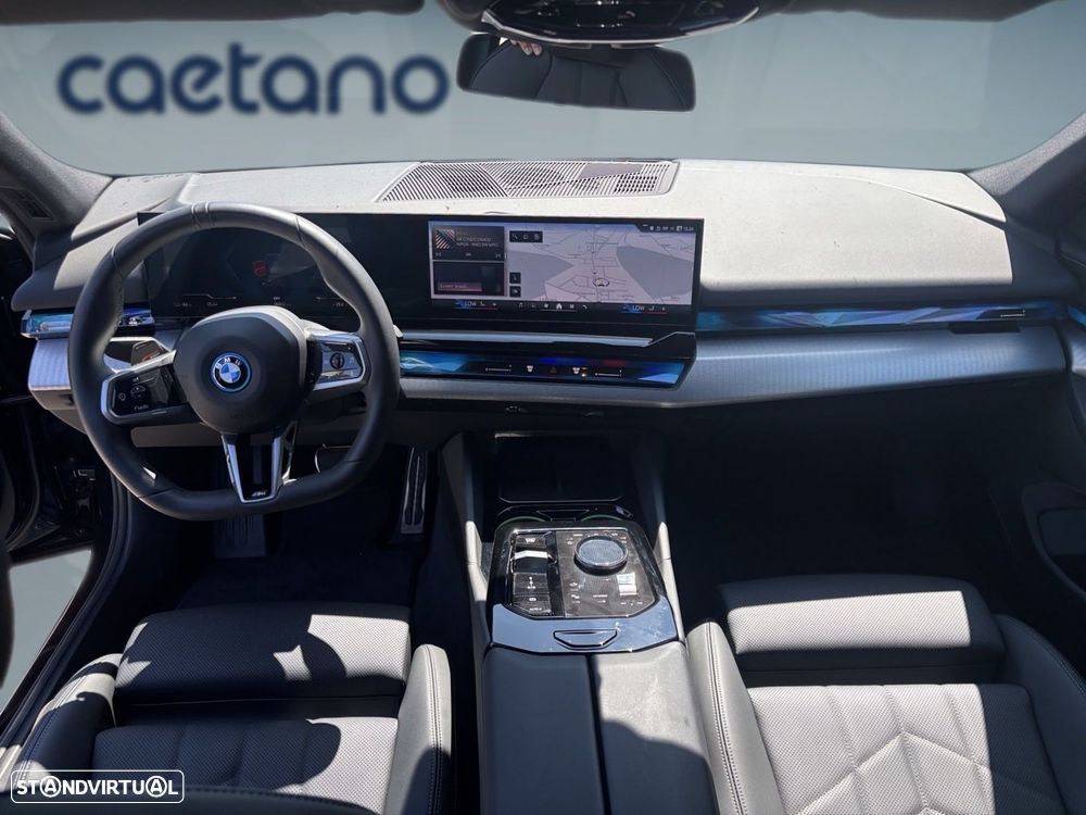 BMW i5 eDrive40 Edição Desportiva M - 8