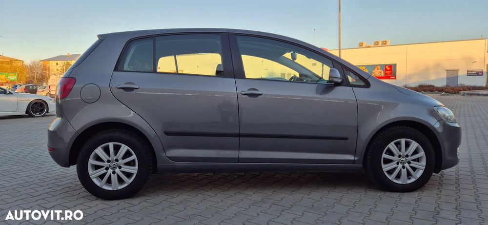 Volkswagen Golf 1.6 TDI BlueMotion Technology Comfortline - 11