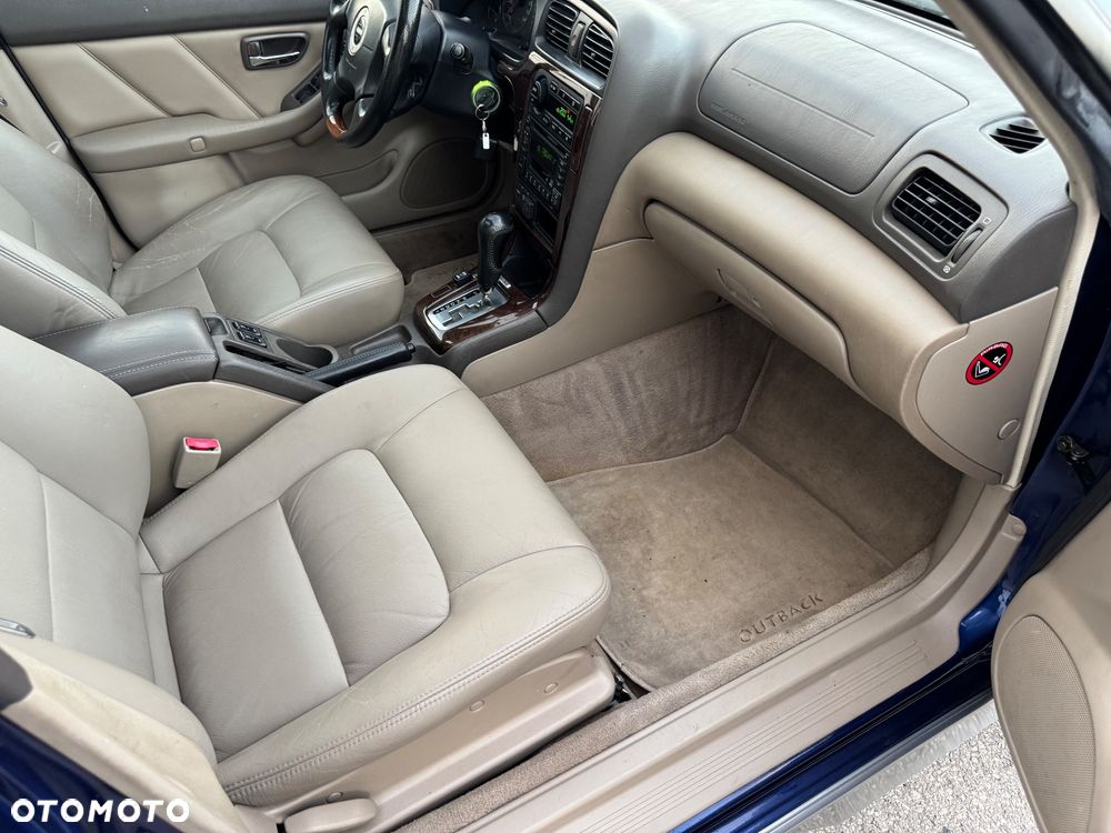 Subaru Outback 3.0 H6 - 21