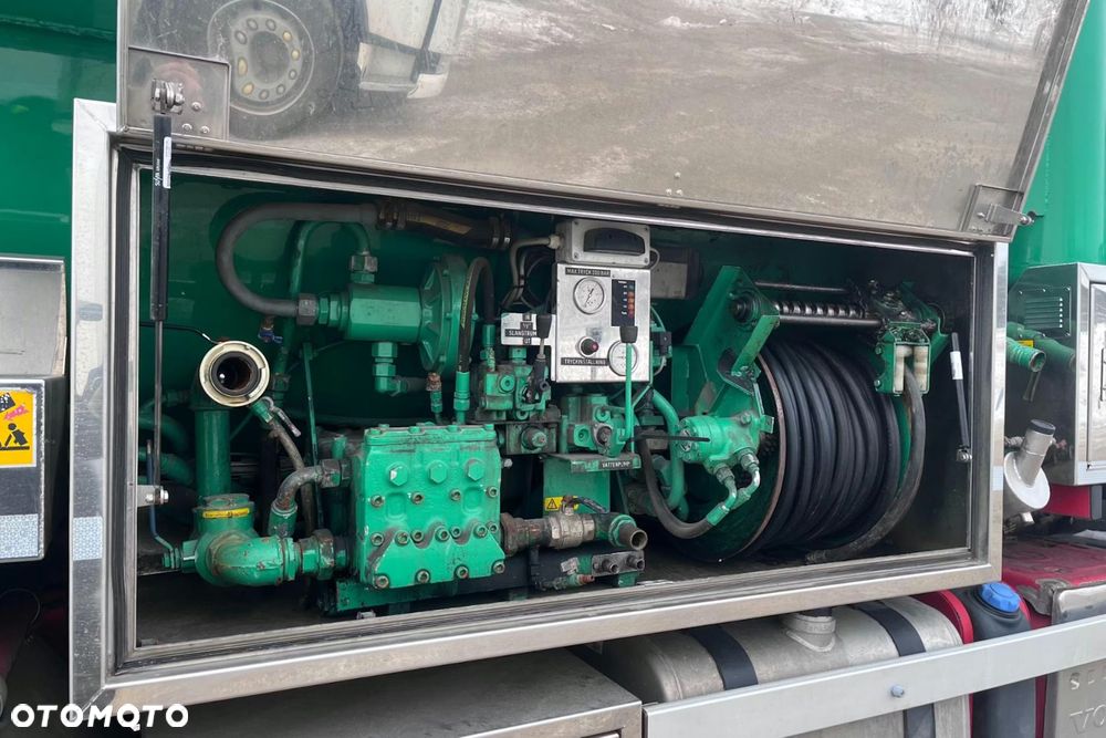 Volvo FMX 370 WUKO KIPROWANA szambiarka asenizacja 18 tys litrow 15/3 E5 - 18