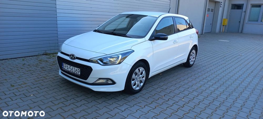 Hyundai i20 1.1 CRDi Comfort - 12