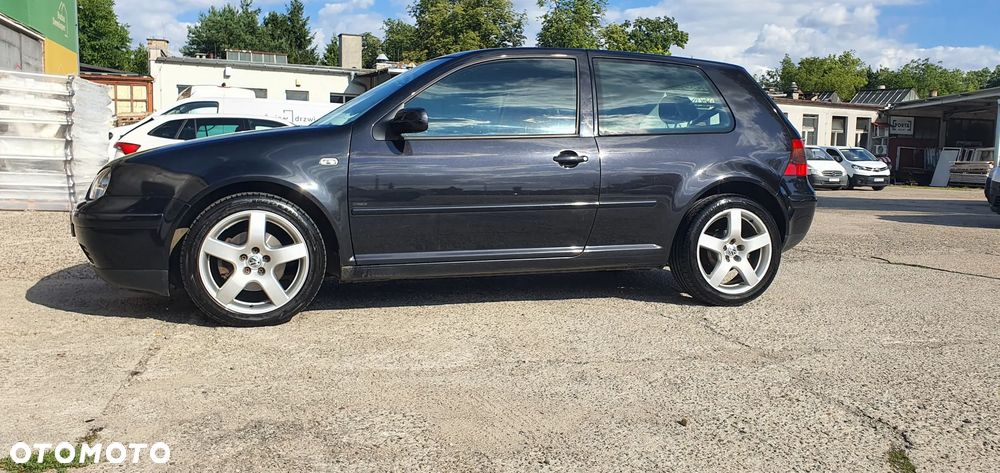 Volkswagen Golf 2.0 Highline - 28