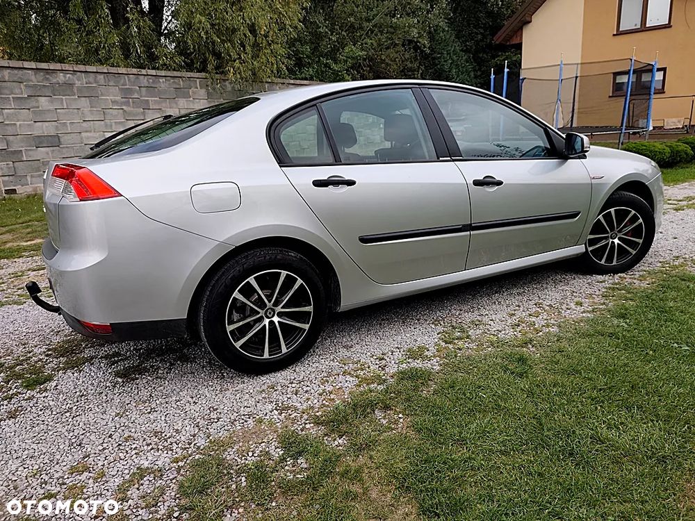Renault Laguna 1.6 16V 110 Sportway - 28