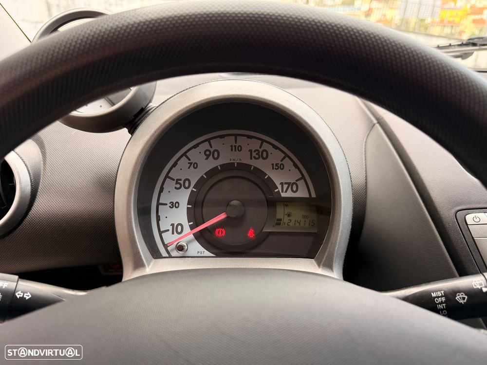 Peugeot 107 1.0 Urban - 16
