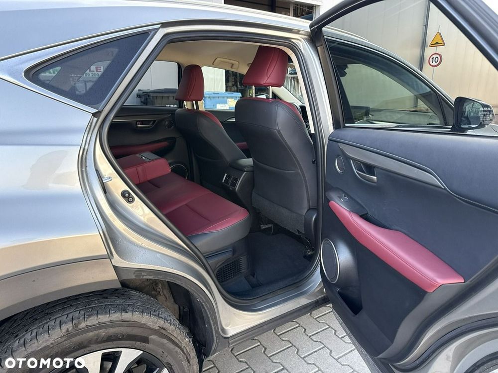 Lexus NX 300h F Impression AWD - 18