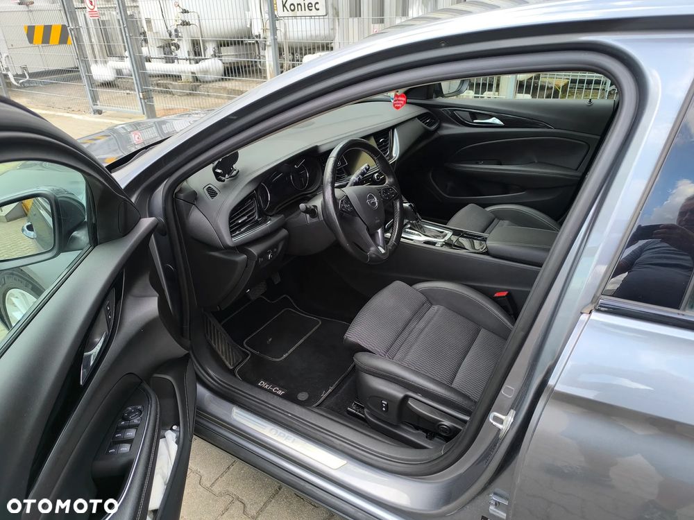 Opel Insignia - 13