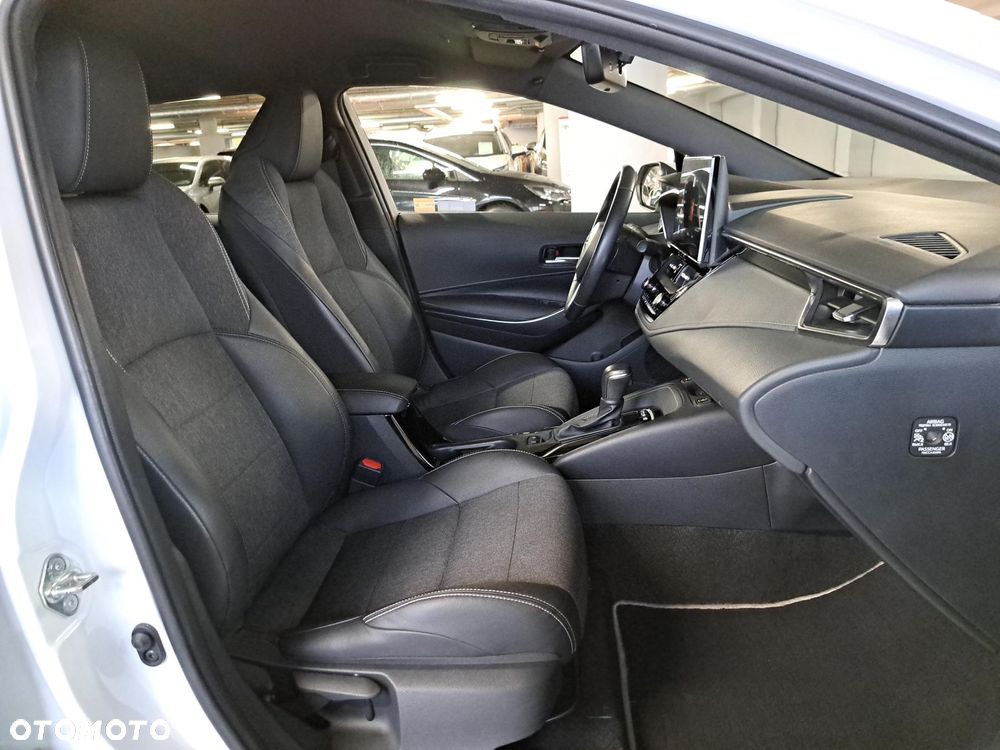 Toyota Corolla 1.8 Hybrid Style - 12