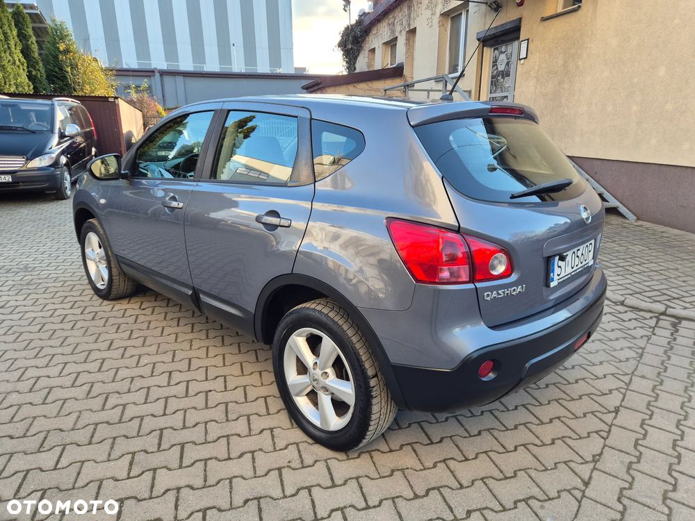 Nissan Qashqai 2.0 dCi 4 x 4 DPF acenta - 9