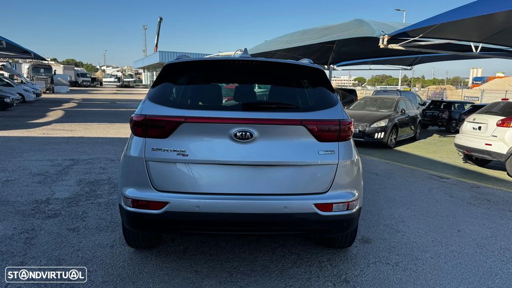 Kia Sportage 1.7 CRDi ISG Nav Line - 11
