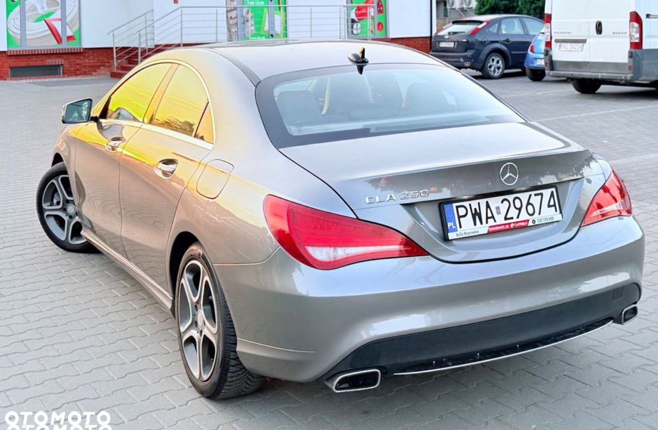 Mercedes-Benz CLA 250 7G-DCT AMG Line - 25